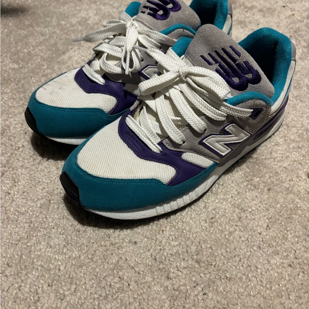 New Balance Women's 530 Sneakers - White, Purple, and Teal - Picture 3 of 4